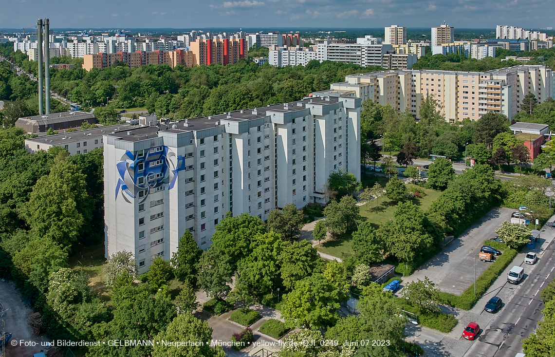 07.06.2023 - Graffiti aus der Luft und Ebene am Karl-Marx-Ring in Neuperlach